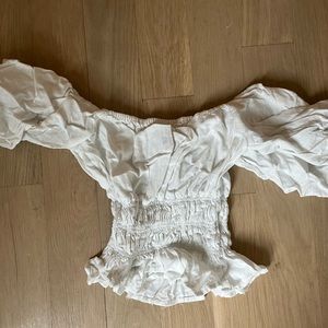 super cute and flowy white top